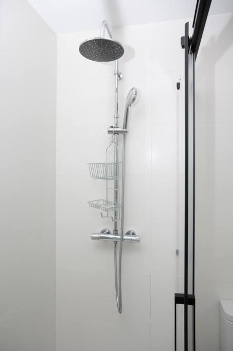 דירות ולנסיה Elegante Apartamento Cerca De La Playa מראה חיצוני תמונה