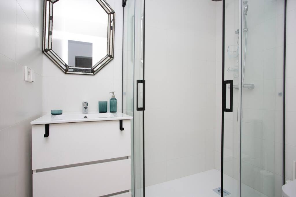 דירות ולנסיה Elegante Apartamento Cerca De La Playa מראה חיצוני תמונה